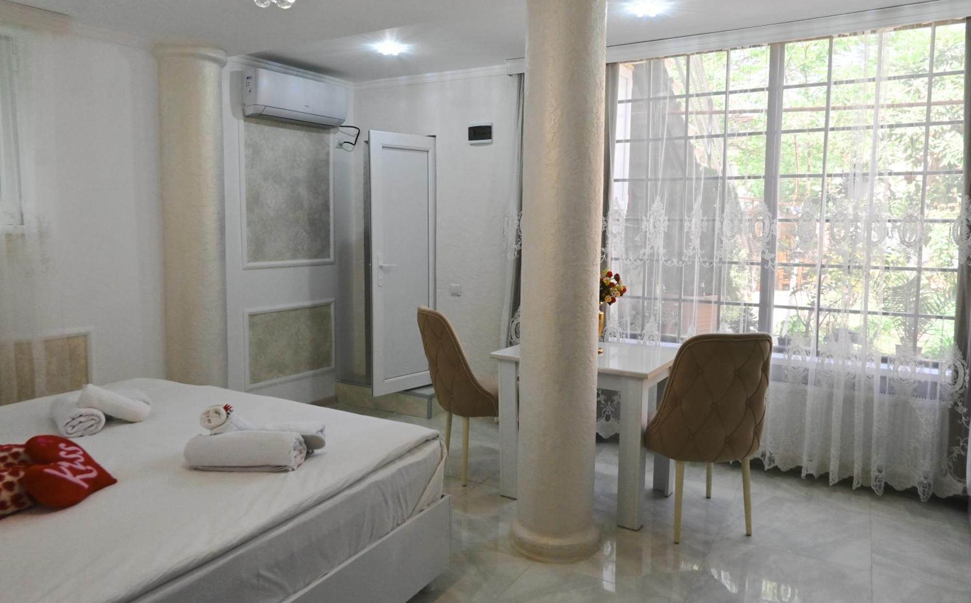 Jerusalem Hotel Kutaisi Eksteriør billede