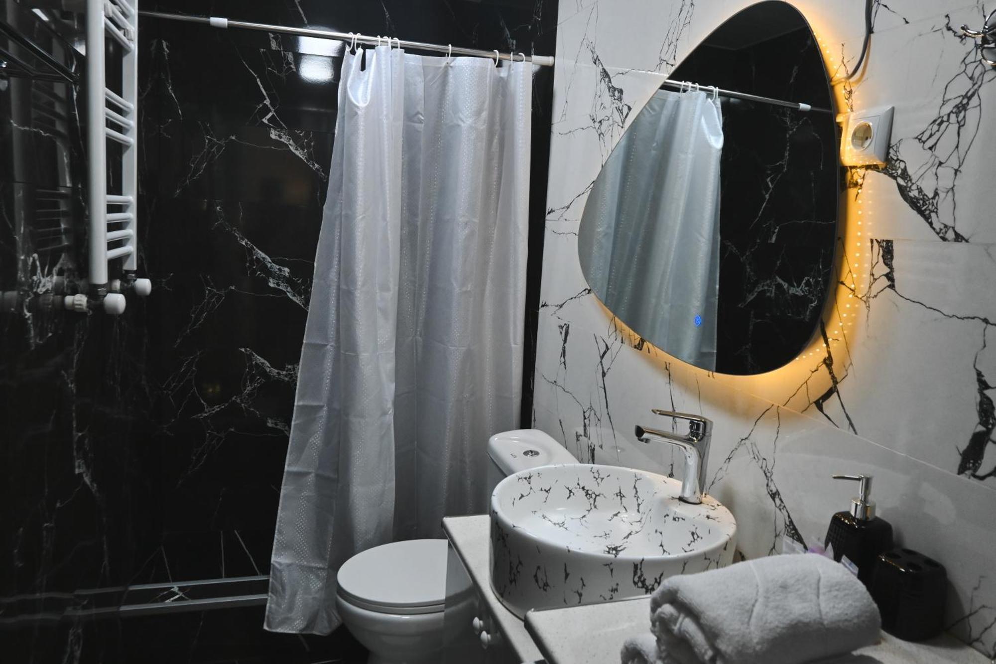 Jerusalem Hotel Kutaisi Eksteriør billede