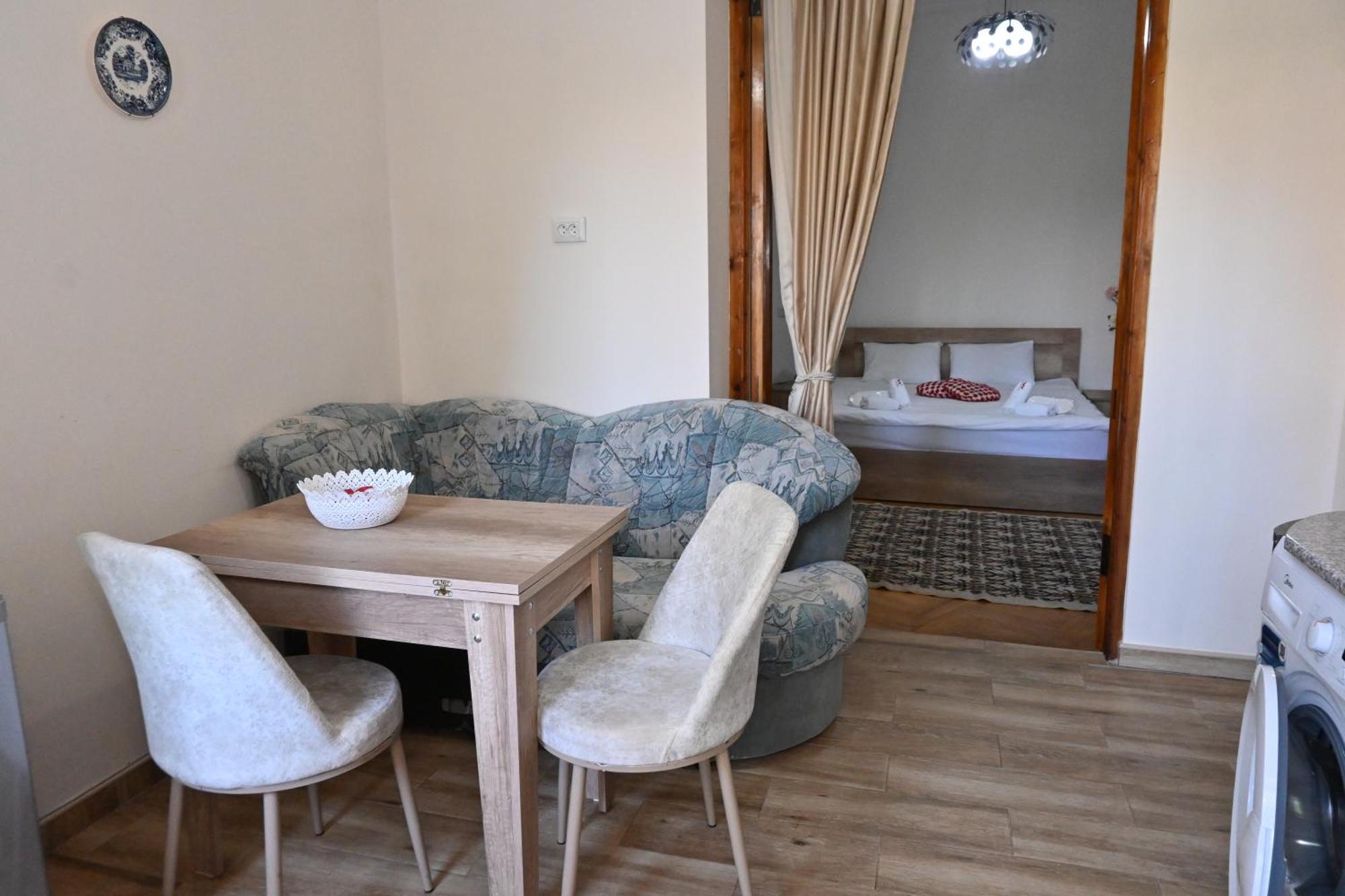 Jerusalem Hotel Kutaisi Eksteriør billede