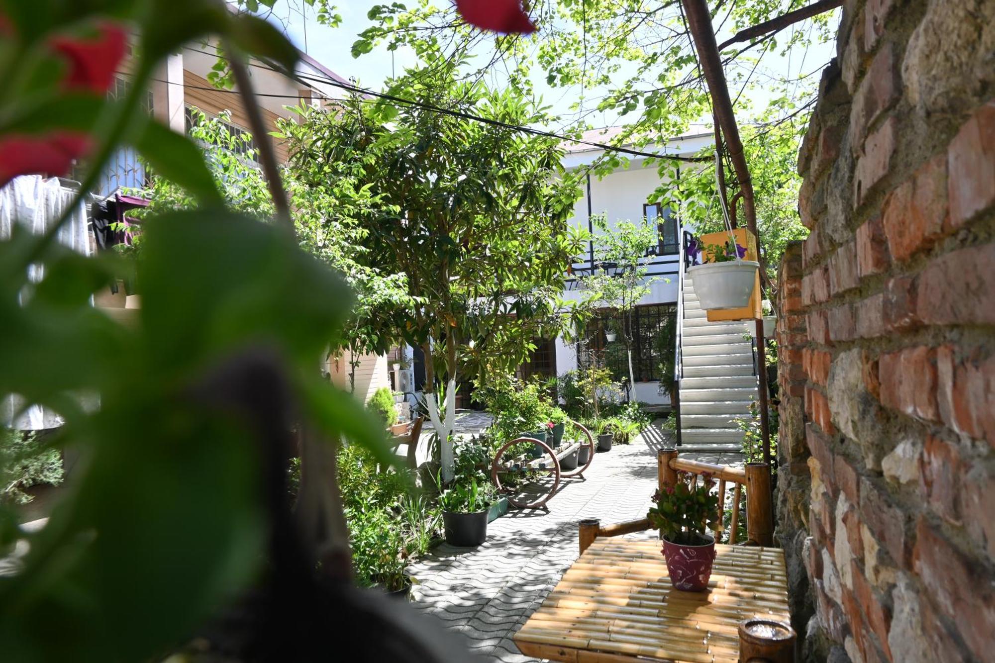 Jerusalem Hotel Kutaisi Eksteriør billede