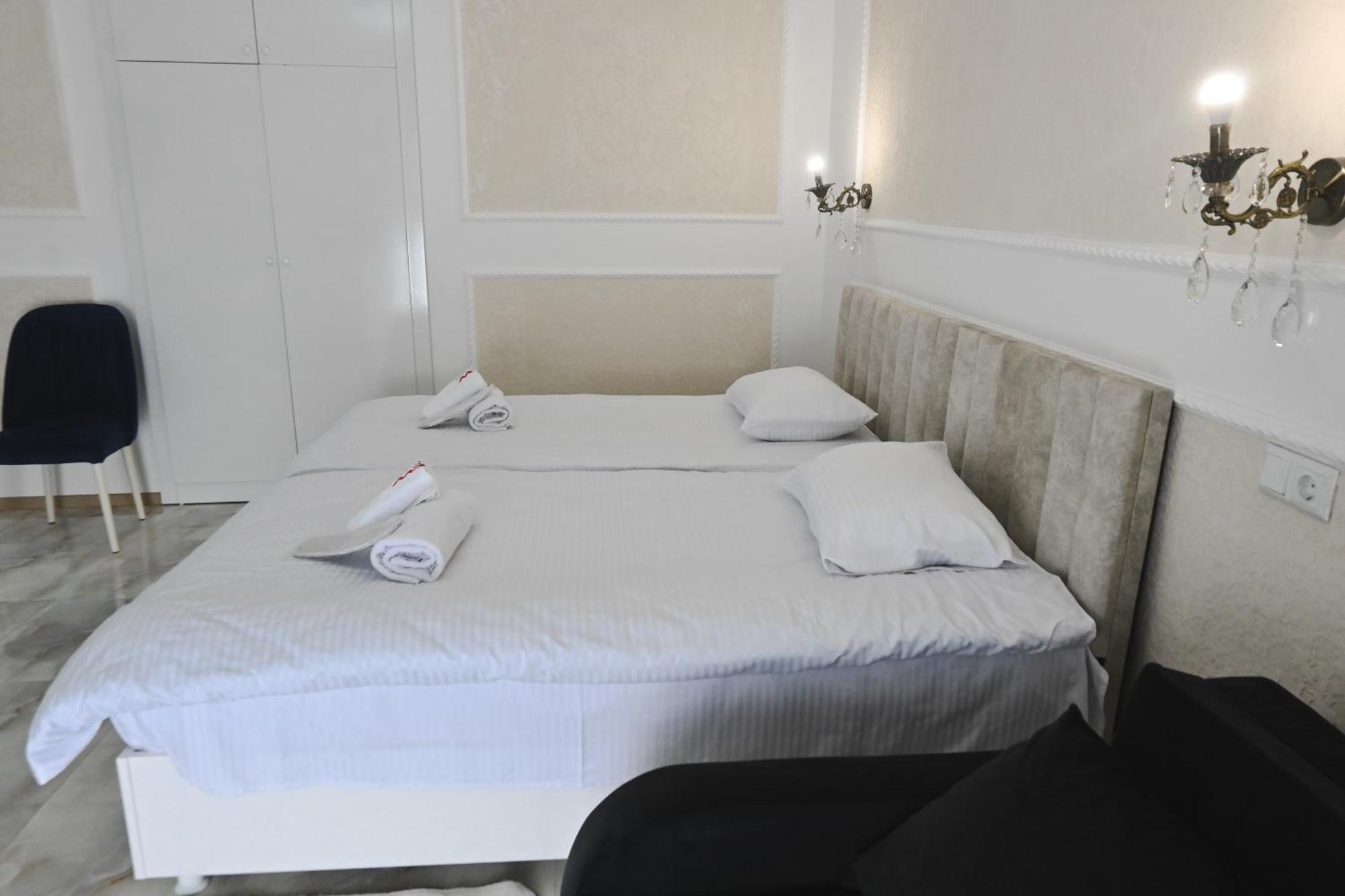 Jerusalem Hotel Kutaisi Eksteriør billede